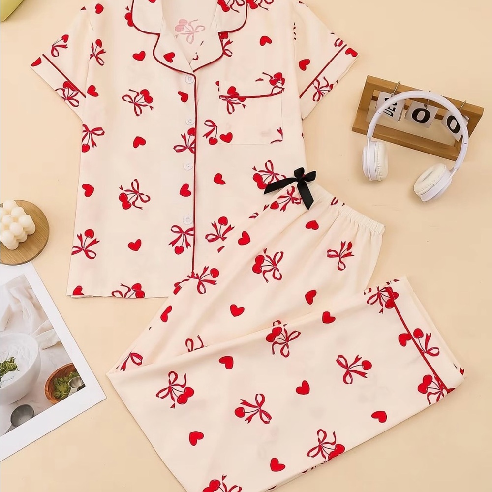 Cream Pajama Set with Red Heart & Bow Print